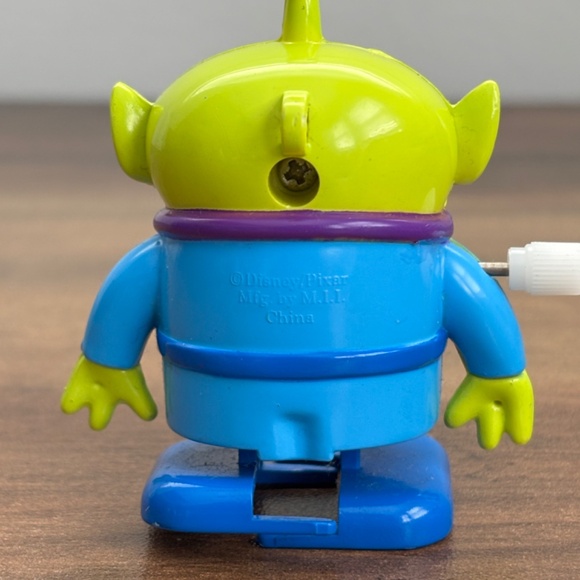 ** Vintage DISNEY Pixar TOY STORY 2 Wind Up Walker Key Ring Alien Toy Figure ** - Picture 3 of 6